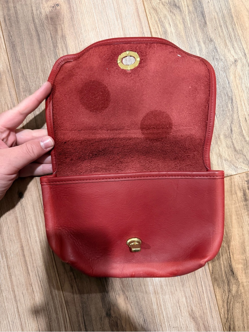 Rare Vintage Coach purse rare Turn Lock Crossbody Red Leather Old Coach - Picture 2 of 6